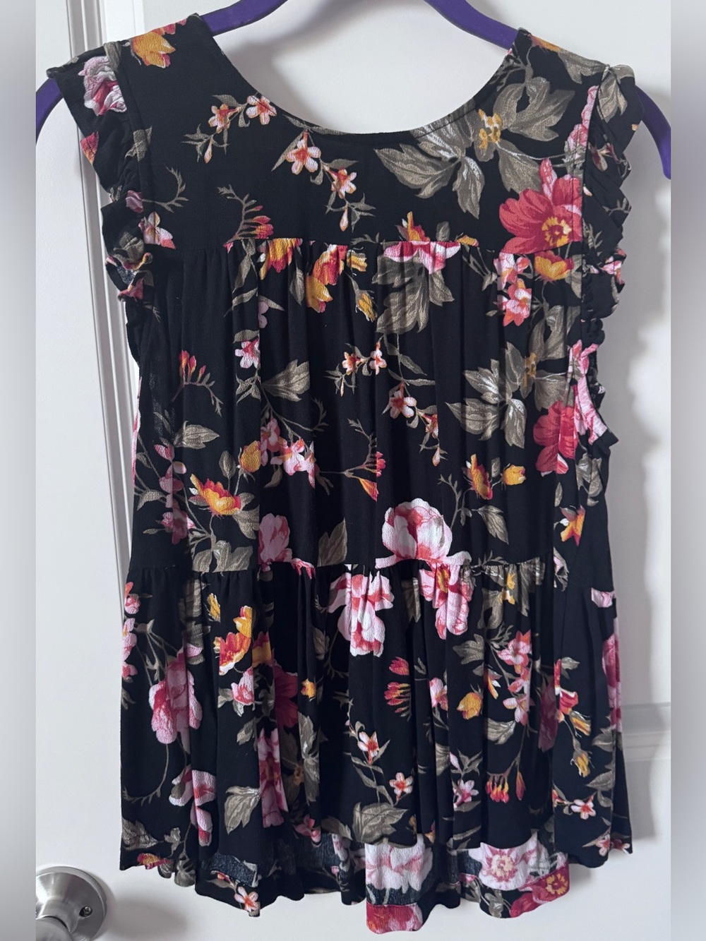 American Eagle Black Floral Ruffle Sleeve Women's Top - Floral-Small